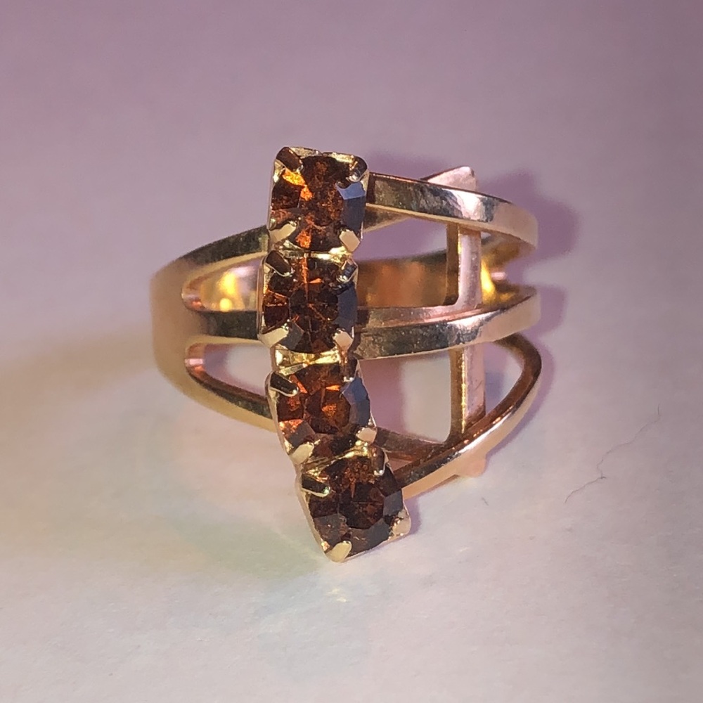 Sarah Coventry Vintage Gold Tone Ring with Amber Stones
